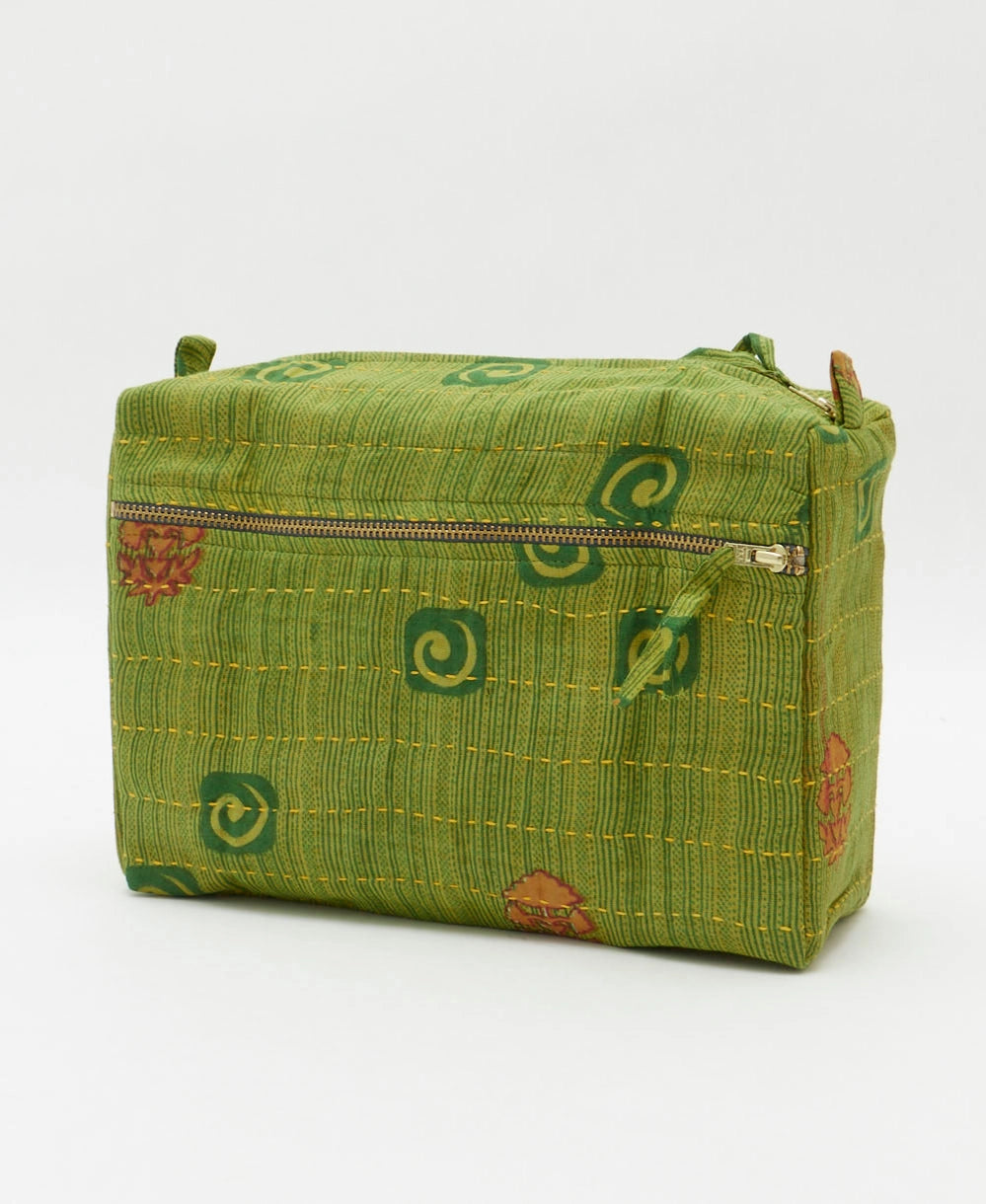 Large Toiletry Bag ~ Mantis
