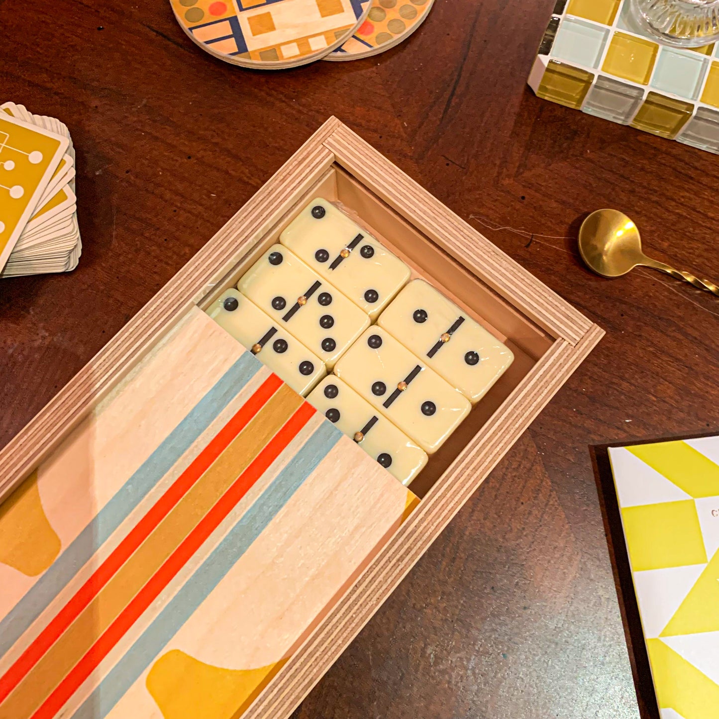 Domino Set ~ Hitchcock Yellow