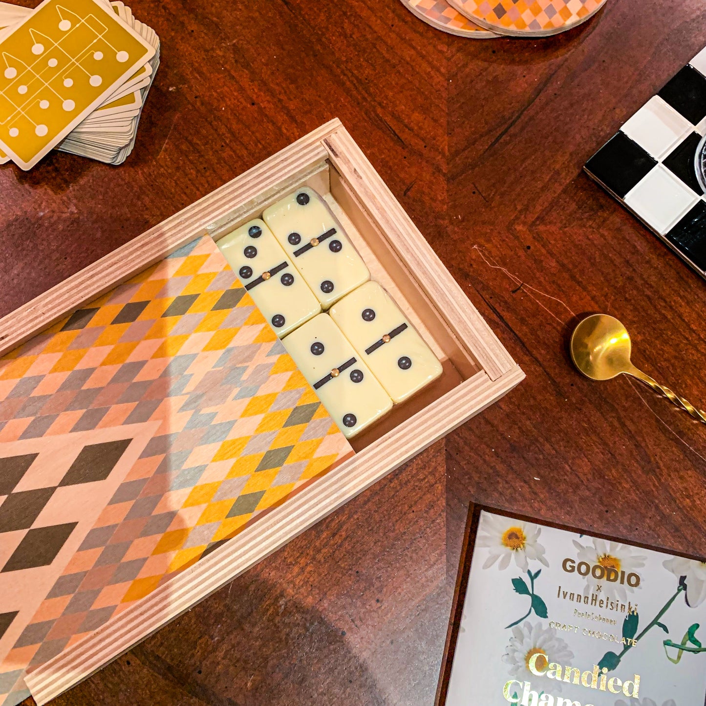 Domino Set ~ Faye