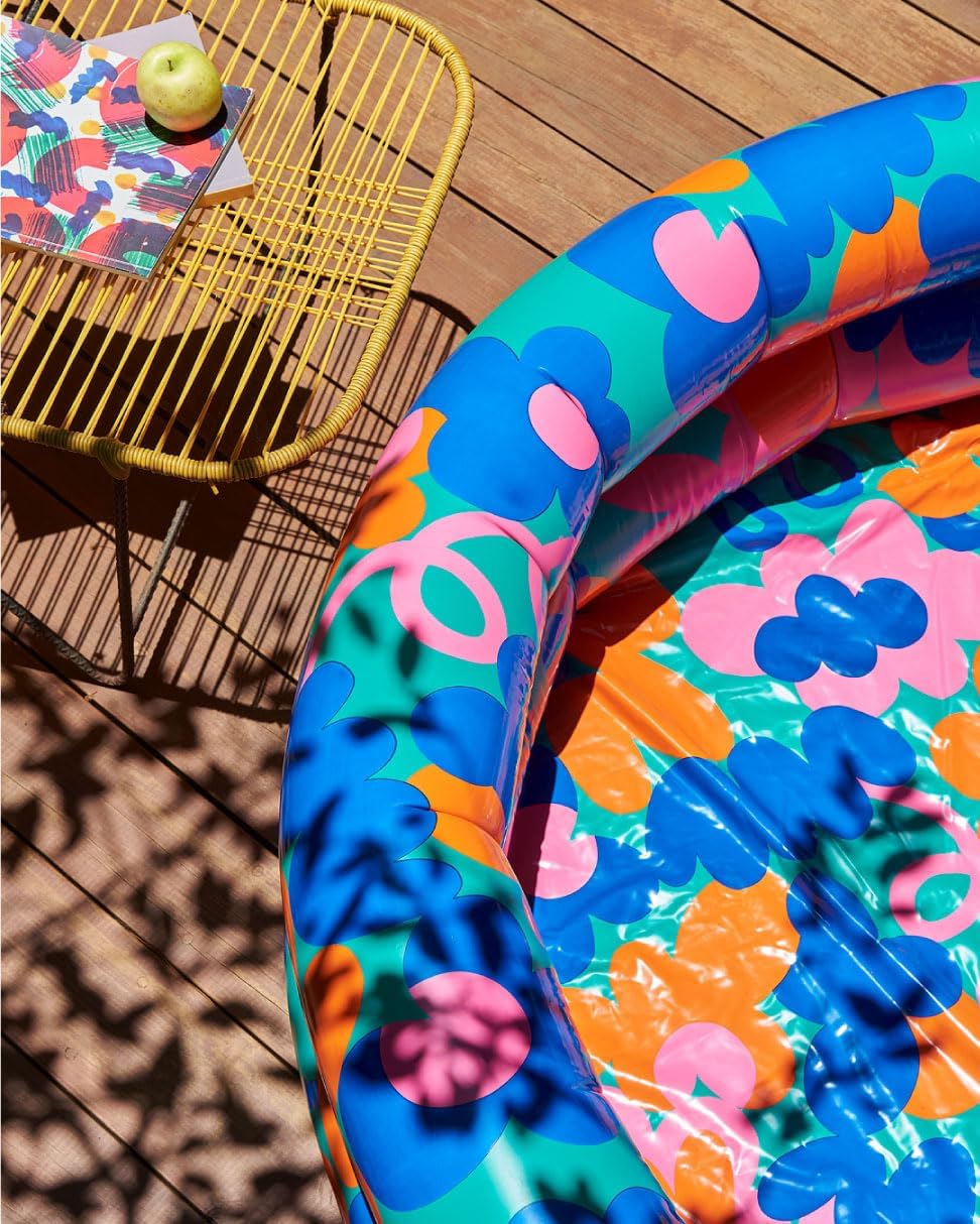 Inflatable Pool~ Micke Lindebergh