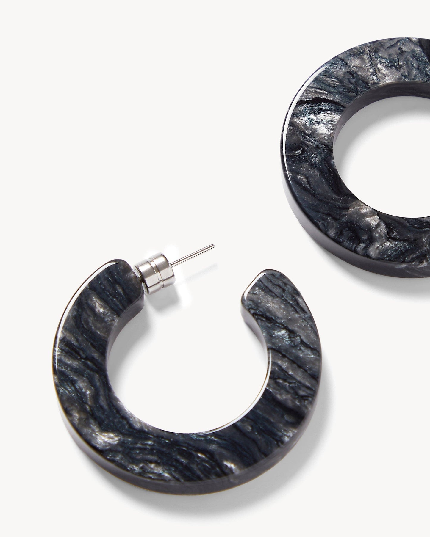 Kate Hoops ~ Obsidian