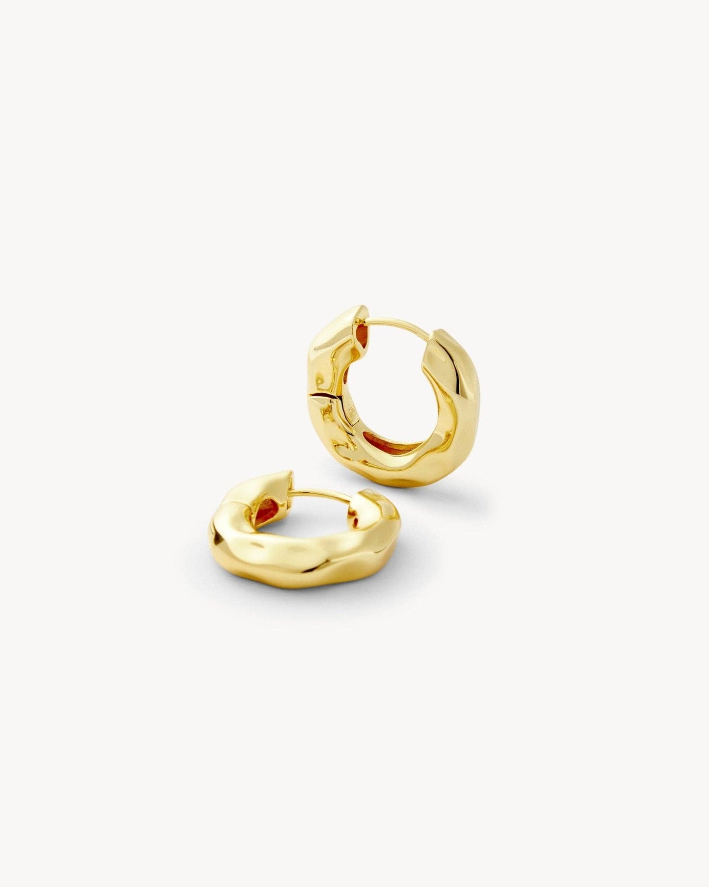 Wavy Chunky Hoops ~ Gold