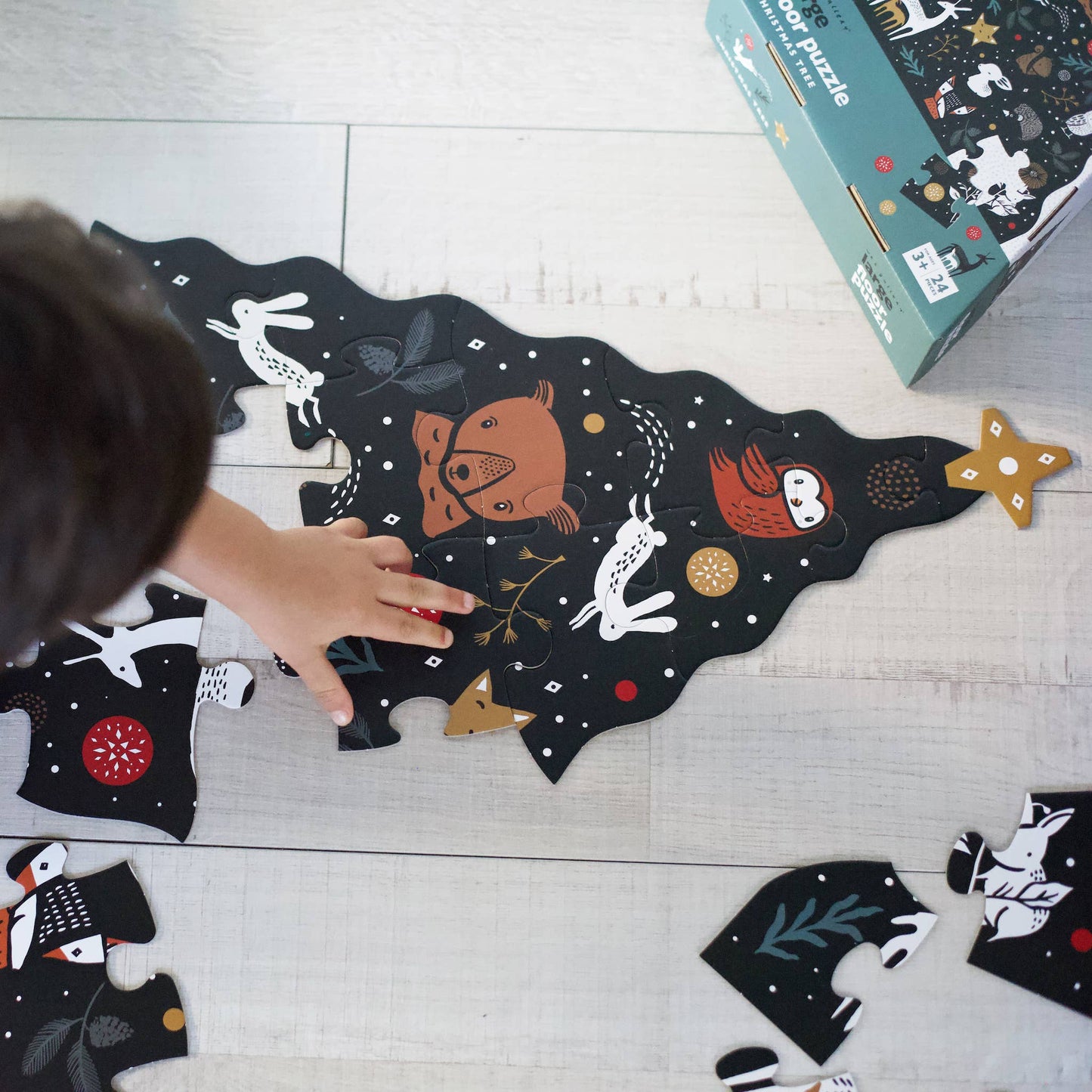 Floor Puzzle ~ Christmas Tree