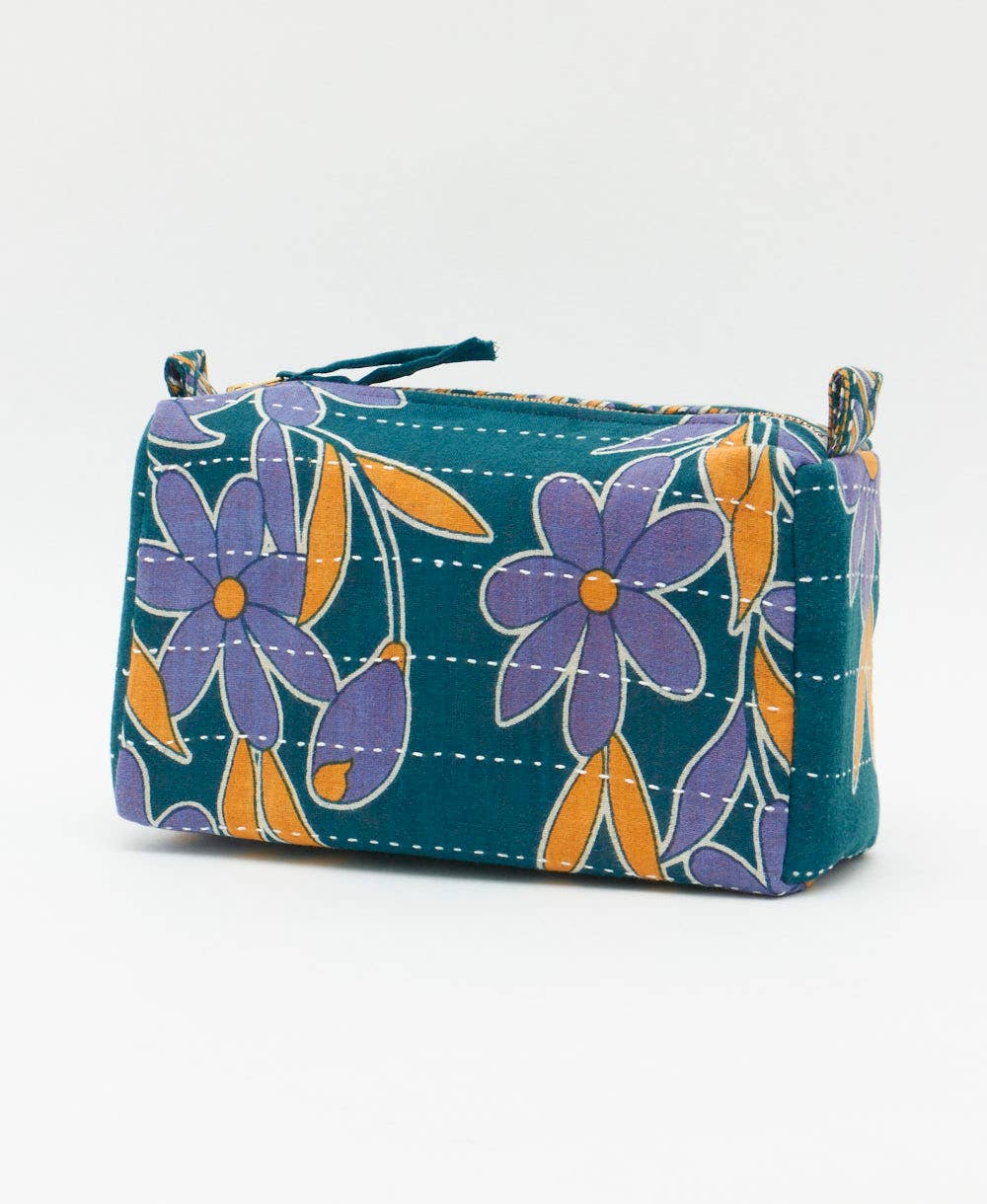 Medium Toiletry Bag ~Purple Daisy