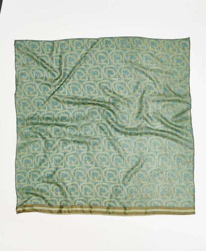 Vintage Silk Square ~ Minty