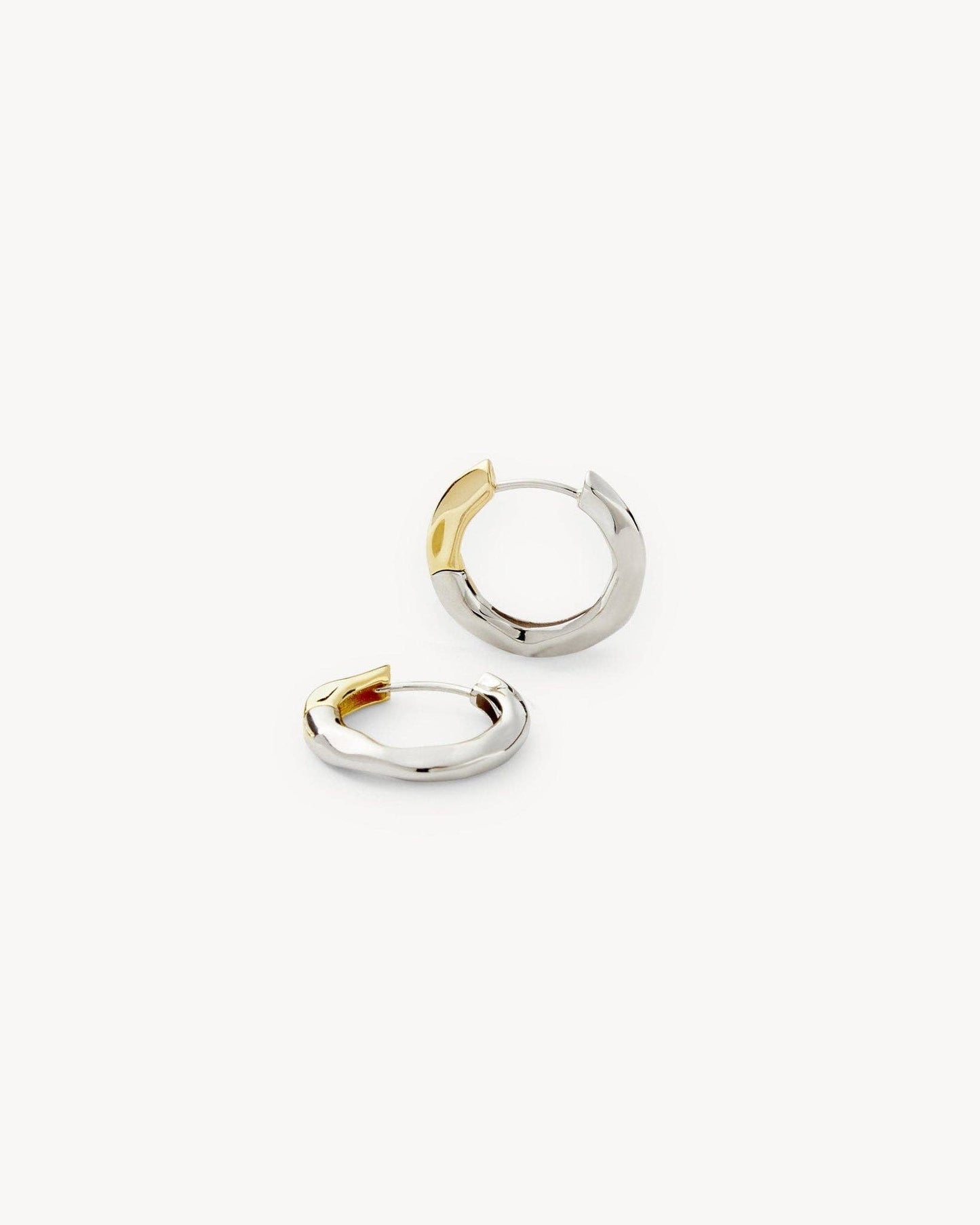 Petite Wavy Hoops ~ 3/4 Silver