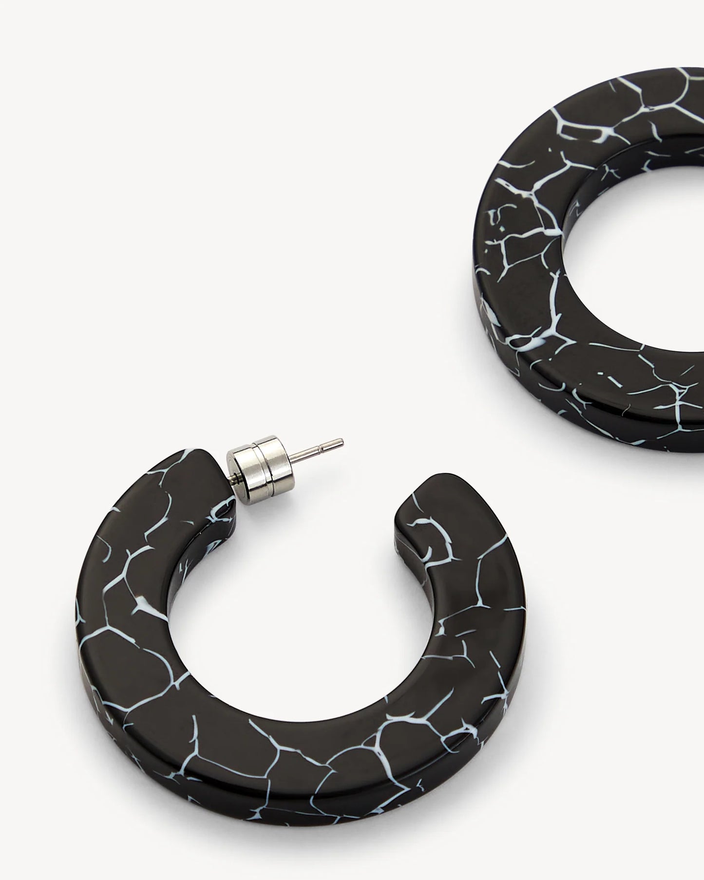 Kate Hoops ~ Black Marble