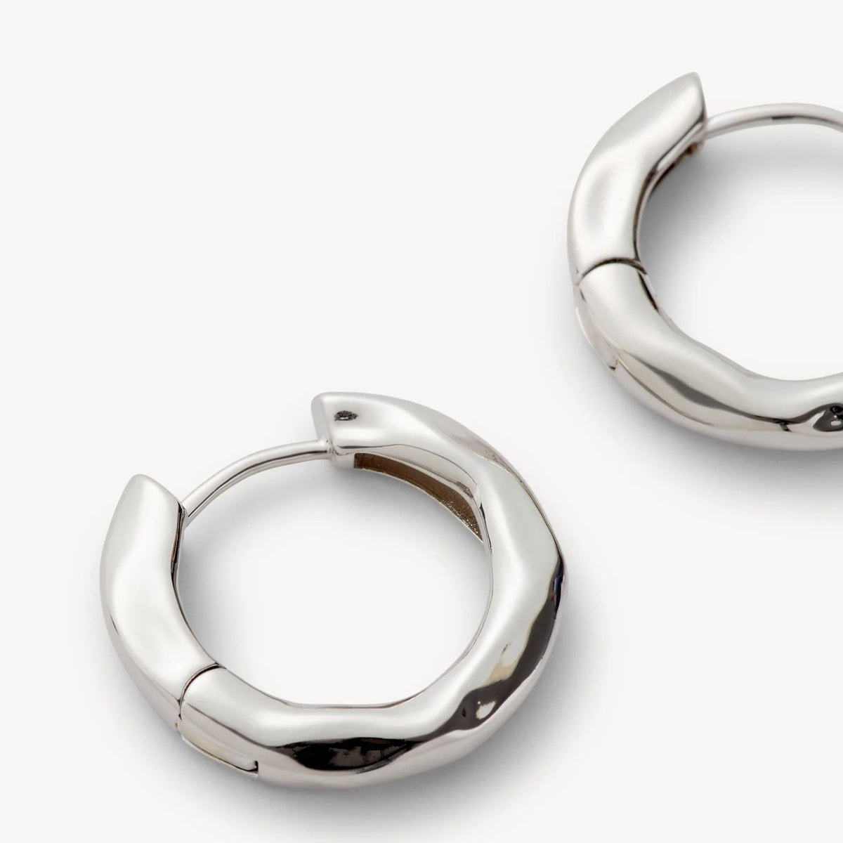Petite Wavy Hoops ~ Silver