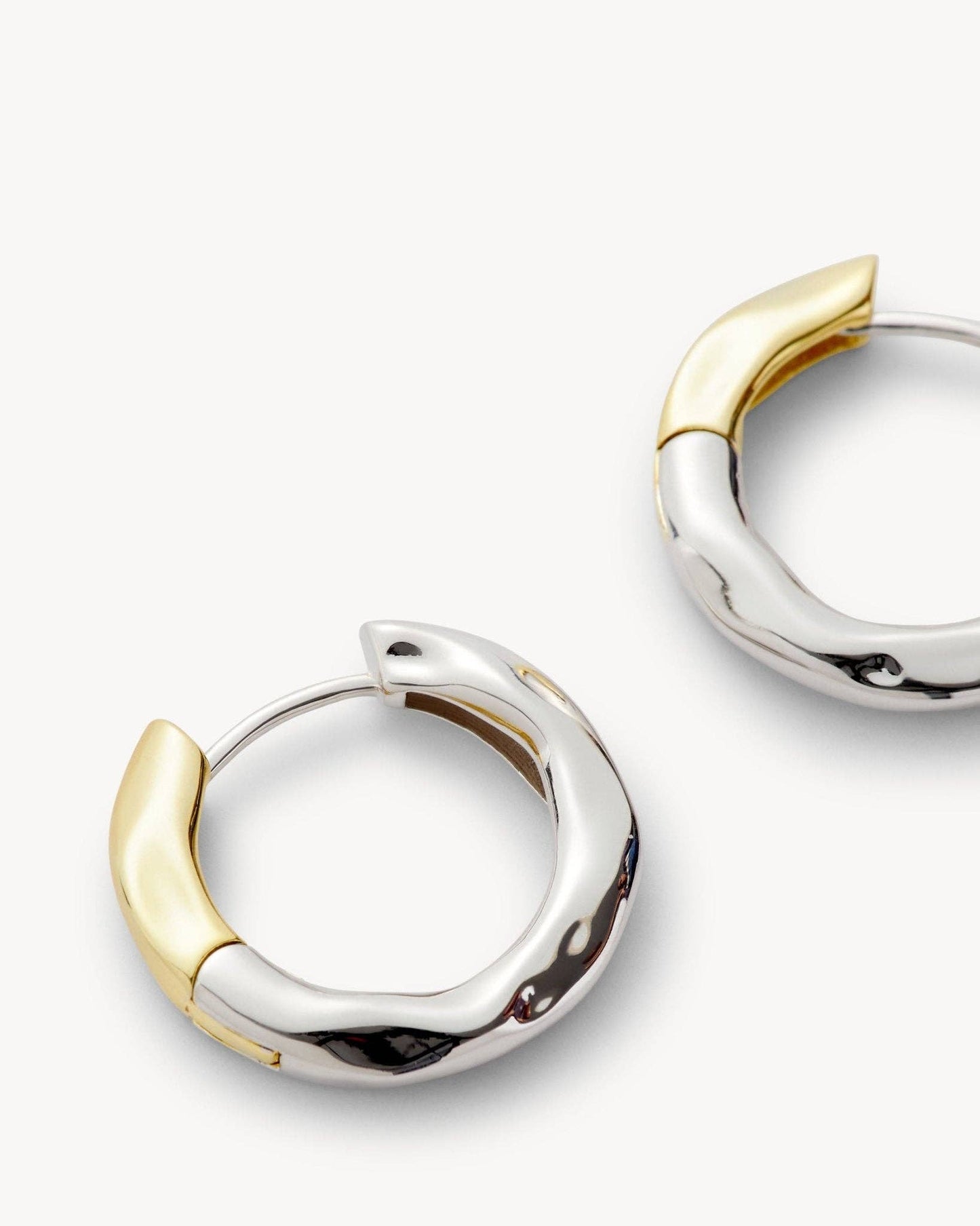 Petite Wavy Hoops ~ 3/4 Silver