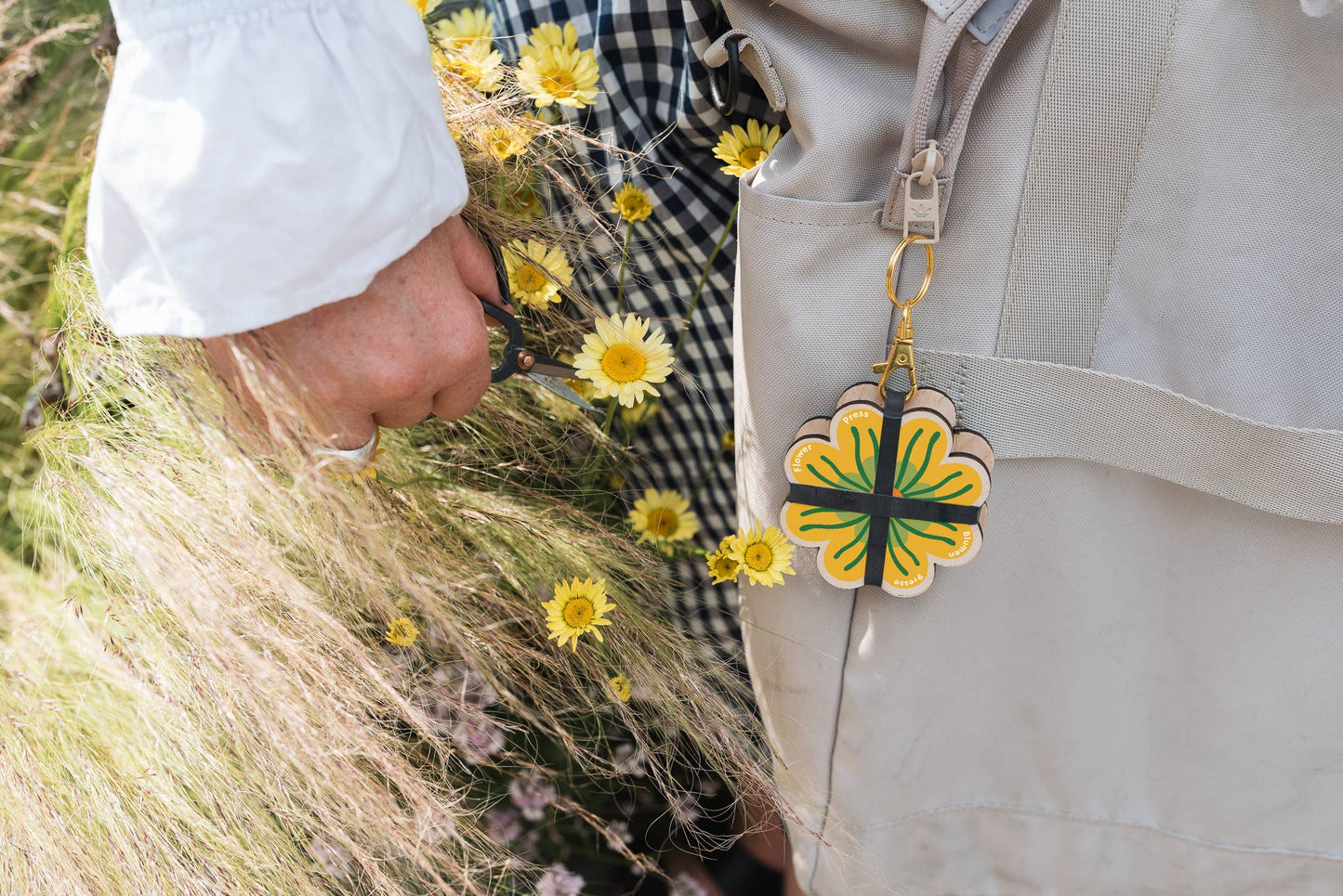 Keyring Flower Press - Greens & Yellows